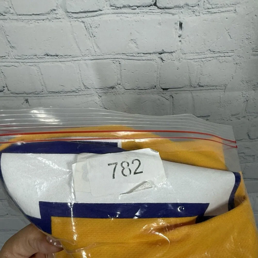 Adidas Adult Small D’Angelo Russell Los Angeles Lakers Jersey Collectible